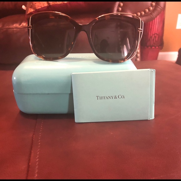 High Fashion Tiffany & Co. Sunglasses - Picture 4 of 8